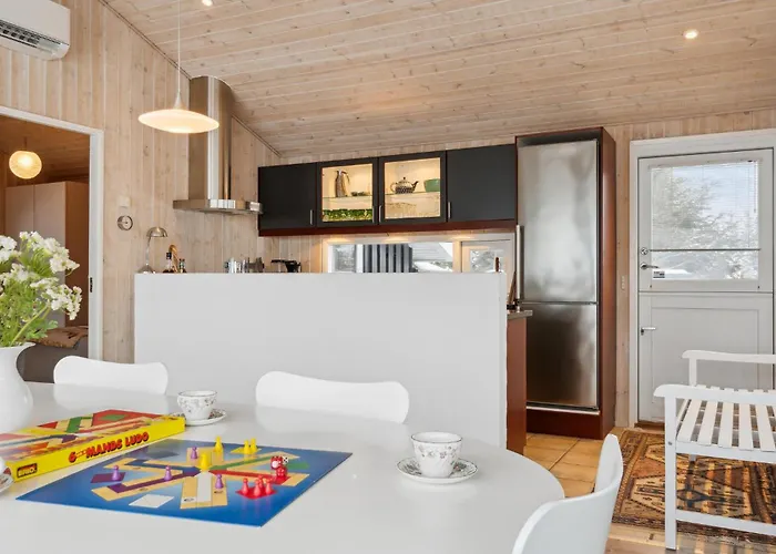 Casa vacanze Awesome In With Kitchen Saltum